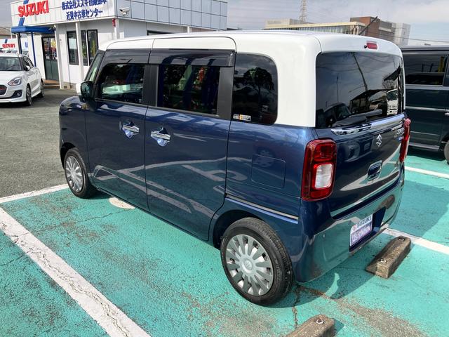 �ԑ̐F�́A�C���f�B�S�u���[���^���b�N�Q�@�z���C�g�Q�g�[�����[�t�B�V�b�N�ŉ��₩�ȔZ���ƃz���C�g�̑g�ݍ��킹�́A�V�b�N�ŃN���V�J���Ȉ�ہ�