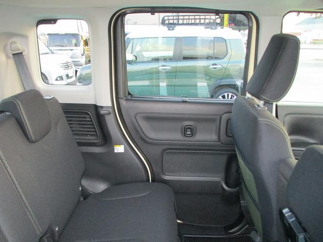 スペーシアギア ギア　ＨＹＢＲＩＤ　ＸＺ　３型　全方位カメラ・ナビ　バックカメラ　オートライト　Ｂｌｕｅｔｏｏｔｈ　スライドドア　純正ナビ　プッシュスタート　シートヒーター　オートエアコン　スズキセーフティーサポート　アイドリングストップ　横滑り防止機能（36枚目）