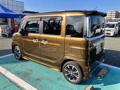 ���ο��ϡ��֥쥤�֥������ѡ��롣�����������夤�����ݤΥ��������顼������ȿ�ͤˤ�äƤϡ�������ɤΤ褦�˸�����Τ����å������� 6