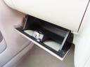 助手席前収納あり◎