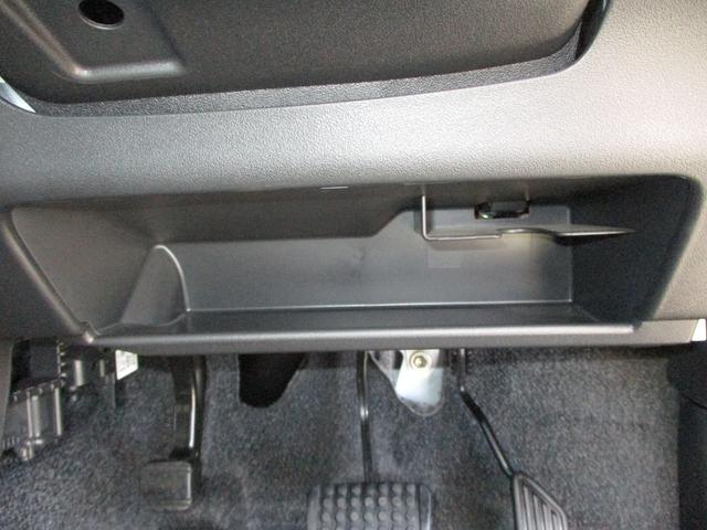 タント カスタムＸスペシャル　ナビゲーション　左側電動ピラーレススライドドア　アイドリングストップシステム　キーレススタートシステム　セキュリティーアラームシステム　運転席助手席ＳＲＳエアバッグ　ＥＴＣ　ＨＩＤヘッドランプ（40枚目）