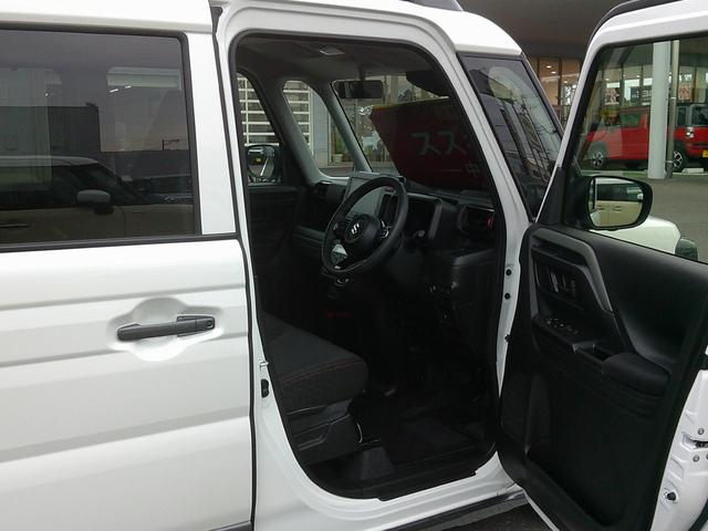 スペーシア ギア HYBRID XZターボ 展示準備中車両です。最寄りの当社の店舗へ回送が出来ます。HYBRID XZターボ 全方位モニター付メモリーナビゲーション スズキコネクト対応通信機装着車 当社試乗車使用 禁煙車 4WD(5枚目)