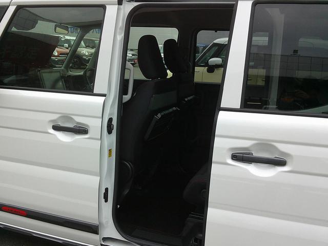 スペーシア ギア HYBRID XZターボ 展示準備中車両です。最寄りの当社の店舗へ回送が出来ます。HYBRID XZターボ 全方位モニター付メモリーナビゲーション スズキコネクト対応通信機装着車 当社試乗車使用 禁煙車 4WD(33枚目)