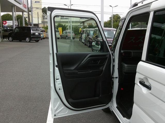 スペーシア ギア HYBRID XZターボ 展示準備中車両です。最寄りの当社の店舗へ回送が出来ます。HYBRID XZターボ 全方位モニター付メモリーナビゲーション スズキコネクト対応通信機装着車 当社試乗車使用 禁煙車 4WD(35枚目)