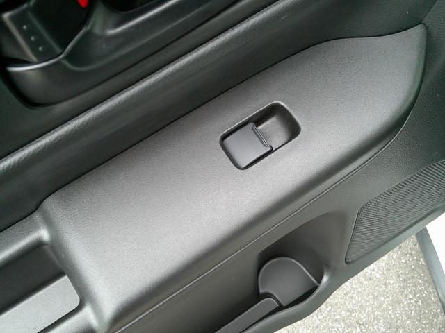 スペーシア ギア HYBRID XZターボ 展示準備中車両です。最寄りの当社の店舗へ回送が出来ます。HYBRID XZターボ 全方位モニター付メモリーナビゲーション スズキコネクト対応通信機装着車 当社試乗車使用 禁煙車 4WD(36枚目)