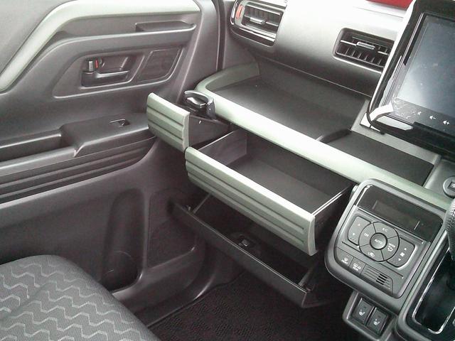 スペーシア ギア HYBRID XZターボ 展示準備中車両です。最寄りの当社の店舗へ回送が出来ます。HYBRID XZターボ 全方位モニター付メモリーナビゲーション スズキコネクト対応通信機装着車 当社試乗車使用 禁煙車 4WD(63枚目)