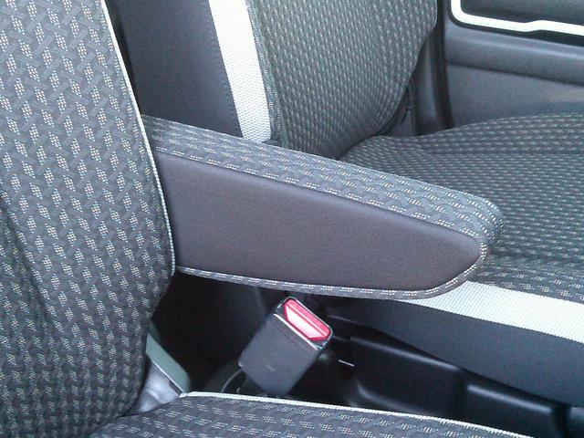 ハスラー HYBRID X 展示準備中車両です。最寄りの当社の店舗へ回送が出来ます。輸送費用のご負担は発生しません。HYBRID X 全方位モニター用カメラパッケージ装着車 純正ナビ ドライブレコーダー 純正ナビ スマートキー(7枚目)