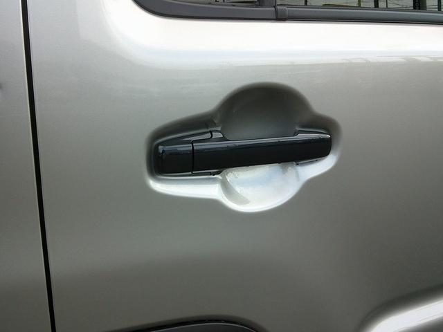 ハスラー タフワイルドターボ 3型 展示準備中車両です。最寄りの当社の店舗へ回送が出来ます。輸送費用のご負担は発生しません。タフワイルドターボ 全方位モニター付メモリーナビゲーション スズキコネクト対応通信機装着車 スマートキー(11枚目)