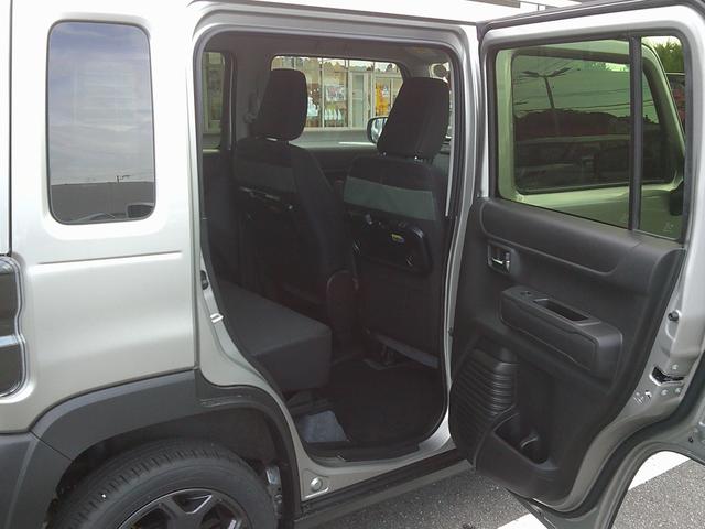 ハスラー タフワイルドターボ 3型 展示準備中車両です。最寄りの当社の店舗へ回送が出来ます。輸送費用のご負担は発生しません。タフワイルドターボ 全方位モニター付メモリーナビゲーション スズキコネクト対応通信機装着車 スマートキー(14枚目)