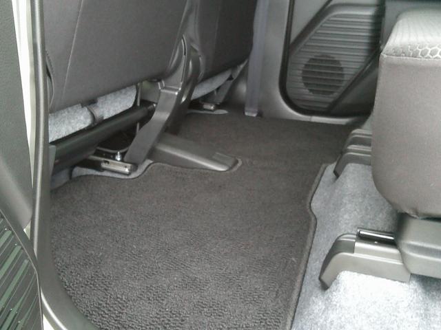 ハスラー タフワイルドターボ 3型 展示準備中車両です。最寄りの当社の店舗へ回送が出来ます。輸送費用のご負担は発生しません。タフワイルドターボ 全方位モニター付メモリーナビゲーション スズキコネクト対応通信機装着車 スマートキー(34枚目)