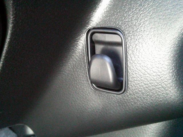 ハスラー タフワイルド 3型 展示準備中車両です。最寄りの当社の店舗へ回送が出来ます。タフワイルド インパネCVT デュアルカメラブレーキサポート 当社試乗車使用 禁煙車 スマートキー プッシュスタート オートエアコン(37枚目)