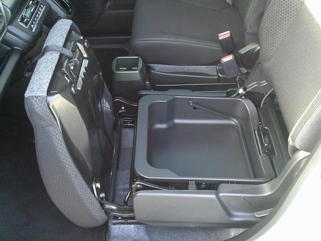 ハスラー タフワイルド 3型 展示準備中車両です。最寄りの当社の店舗へ回送が出来ます。タフワイルド インパネCVT デュアルカメラブレーキサポート 当社試乗車使用 禁煙車 スマートキー プッシュスタート オートエアコン(38枚目)