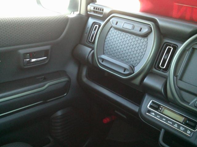 ハスラー タフワイルド 3型 展示準備中車両です。最寄りの当社の店舗へ回送が出来ます。タフワイルド インパネCVT デュアルカメラブレーキサポート 当社試乗車使用 禁煙車 スマートキー プッシュスタート オートエアコン(55枚目)