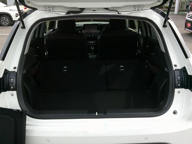 フロンクス １型　展示準備中車両です。最寄りの当社の店舗へ回送が出来ます。輸送費用のご負担は発生しません。２ＷＤ　前輪駆動　フロア６ＡＴ　デュアルセンサーブレーキサポートＩＩ　全方位モニター付ナビ　スズキコネクト対応（18枚目）