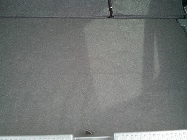 フロンクス １型　展示準備中車両です。最寄りの当社の店舗へ回送が出来ます。輸送費用のご負担は発生しません。２ＷＤ　前輪駆動　フロア６ＡＴ　デュアルセンサーブレーキサポートＩＩ　全方位モニター付ナビ　スズキコネクト対応（19枚目）