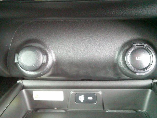 フロンクス １型　展示準備中車両です。最寄りの当社の店舗へ回送が出来ます。輸送費用のご負担は発生しません。２ＷＤ　前輪駆動　フロア６ＡＴ　デュアルセンサーブレーキサポートＩＩ　全方位モニター付ナビ　スズキコネクト対応（44枚目）