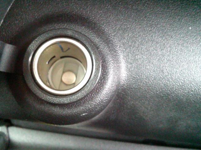 フロンクス １型　展示準備中車両です。最寄りの当社の店舗へ回送が出来ます。輸送費用のご負担は発生しません。２ＷＤ　前輪駆動　フロア６ＡＴ　デュアルセンサーブレーキサポートＩＩ　全方位モニター付ナビ　スズキコネクト対応（45枚目）