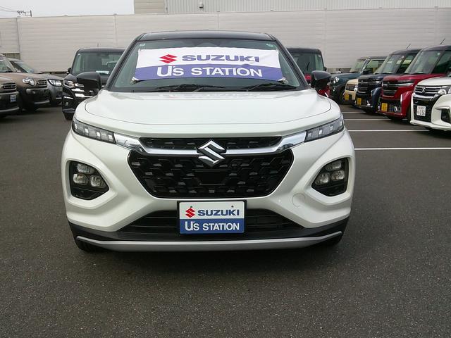 フロンクス １型　展示準備中車両です。最寄りの当社の店舗へ回送が出来ます。輸送費用のご負担は発生しません。２ＷＤ　前輪駆動　フロア６ＡＴ　デュアルセンサーブレーキサポートＩＩ　全方位モニター付ナビ　スズキコネクト対応（66枚目）