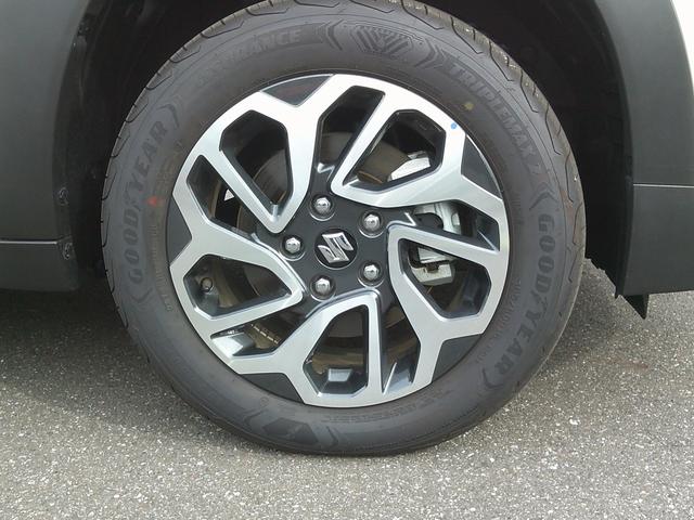 フロンクス １型　展示準備中車両です。最寄りの当社の店舗へ回送が出来ます。輸送費用のご負担は発生しません。２ＷＤ　前輪駆動　フロア６ＡＴ　デュアルセンサーブレーキサポートＩＩ　全方位モニター付ナビ　スズキコネクト対応（76枚目）