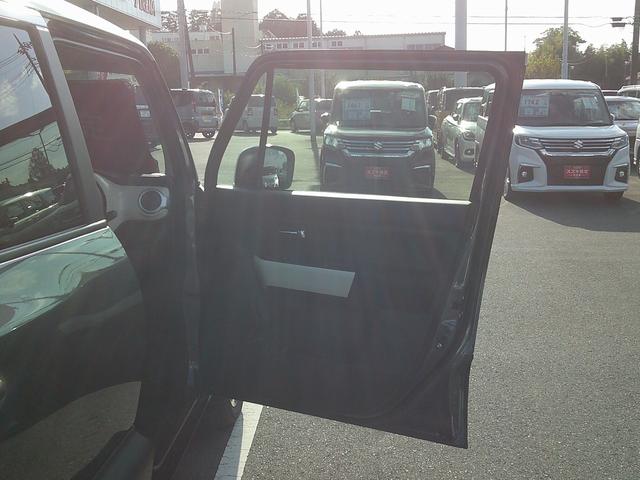 クロスビー HYBRID MV 4型 展示準備中車両です。最寄りの当社の店舗へ回送が出来ます。輸送費用のご負担は発生しません。HYBRID MV 全方位モニター用カメラパッケージ装着車(対応ナビ別売り) プッシュスタート スマートキー(3枚目)