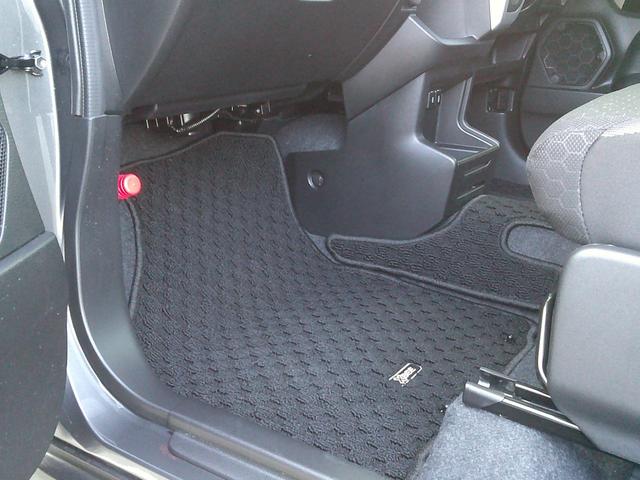 クロスビー HYBRID MV 4型 展示準備中車両です。最寄りの当社の店舗へ回送が出来ます。輸送費用のご負担は発生しません。HYBRID MV 全方位モニター用カメラパッケージ装着車(対応ナビ別売り) プッシュスタート スマートキー(37枚目)