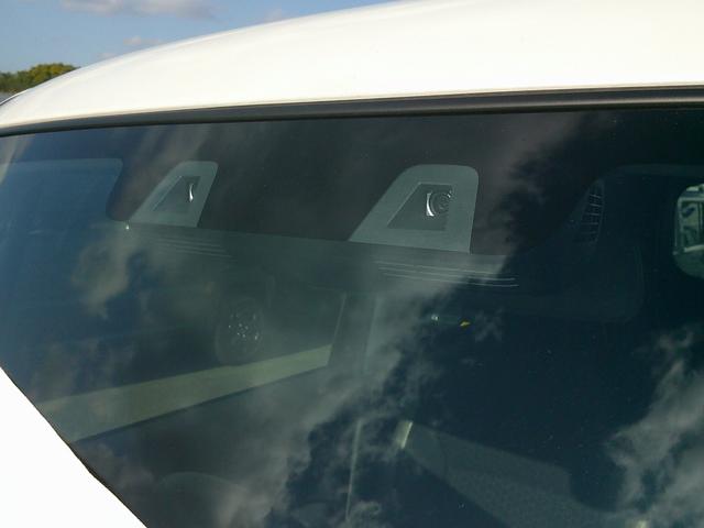 クロスビー HYBRID MV 4型 展示準備中車両です。最寄りの当社の店舗へ回送が出来ます。輸送費用のご負担は発生しません。HYBRID MV 全方位モニター用カメラパッケージ装着車(対応ナビ別売り) プッシュスタート スマートキー(69枚目)