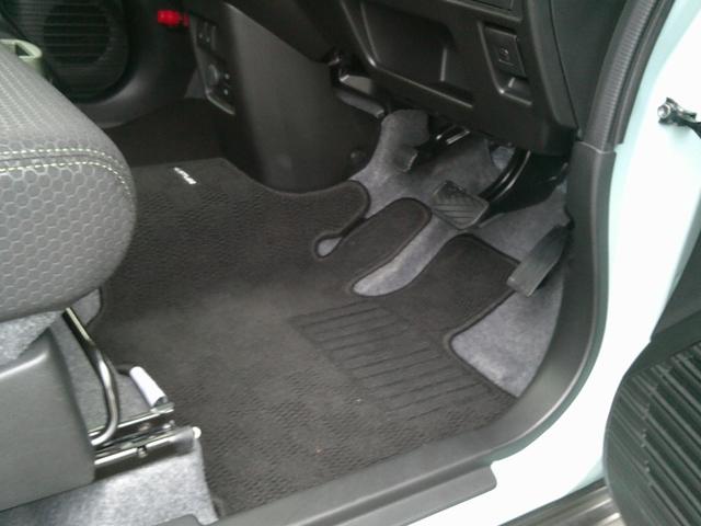 ハスラー タフワイルド　３型　展示準備中車両です。最寄りの当社の店舗へ回送が出来ます。輸送費用のご負担は発生しません。タフワイルド　全方位モニター付メモリーナビゲーション　スズキコネクト対応通信機装着車　当社試乗車使用　禁煙車（9枚目）