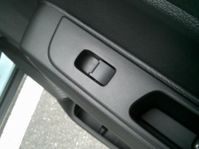 ハスラー タフワイルド　３型　展示準備中車両です。最寄りの当社の店舗へ回送が出来ます。輸送費用のご負担は発生しません。タフワイルド　全方位モニター付メモリーナビゲーション　スズキコネクト対応通信機装着車　当社試乗車使用　禁煙車（12枚目）