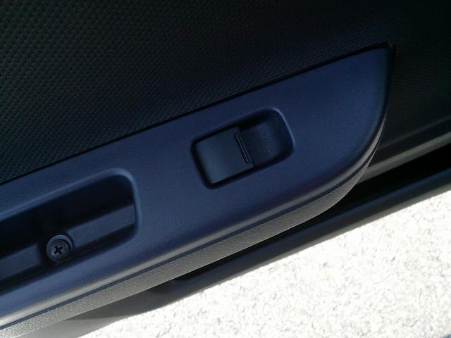 アルト L デュアルカメラブレーキサポート AM/FMラジオ付きCDプレーヤー キーレスエントリー 運転席側シートヒーター 盗難防止システム(32枚目)