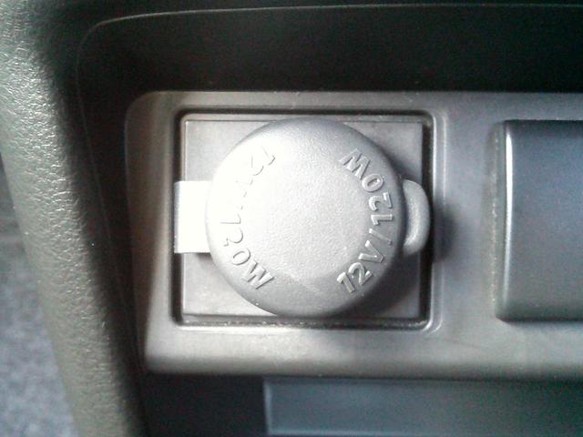 アルト L デュアルカメラブレーキサポート AM/FMラジオ付きCDプレーヤー キーレスエントリー 運転席側シートヒーター 盗難防止システム(50枚目)