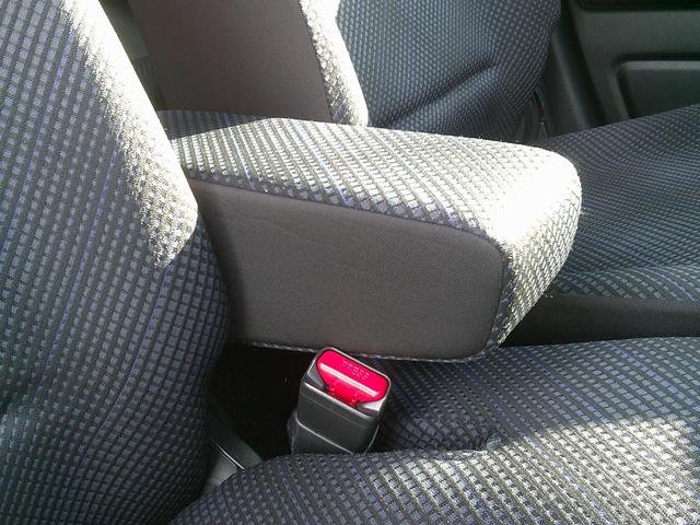 ワゴンR HYBRID FZ 展示準備中車両です。最寄りの当社の店舗へ回送が出来ます。輸送費用のご負担は発生しません。HYBRID FZ セーフティパッケージ装着車 全方位モニター付きメモリーナビ装着車 スマートキー(7枚目)