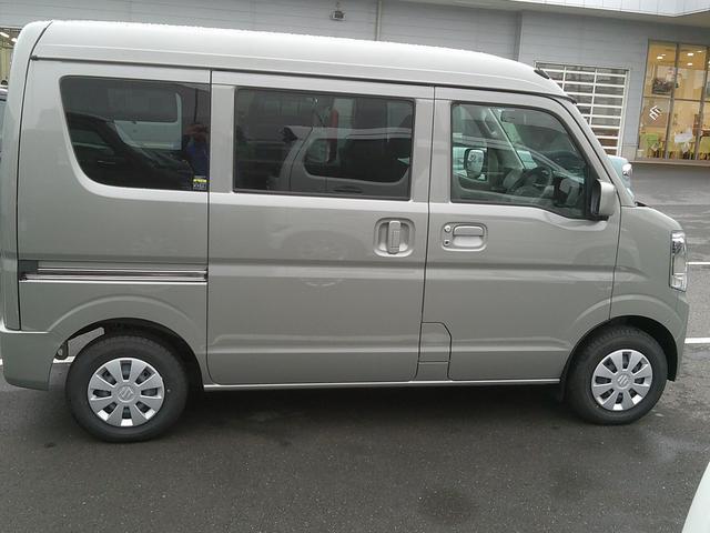 エブリイ ＪＯＩＮ　６型　展示準備中車両です。最寄りの当社の店舗へ回送が出来ます。輸送費用のご負担は発生しません。ＪＯＩＮ　当社試乗車使用　禁煙車　スマートキー　禁煙車　デュアルカメラブレーキサポート　盗難防止システム（72枚目）