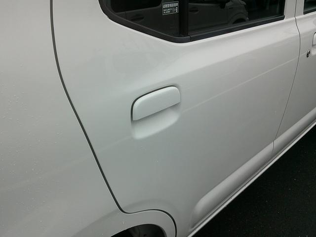 アルト Ｌ　展示準備中車両です。最寄りの当社の店舗へ回送が出来ます。輸送費用のご負担は発生しません。Ｌ　バックアイカメラ付ディスプレイオーディオ装着車　デュアルカメラブレーキサポート　キーレスエントリー（8枚目）