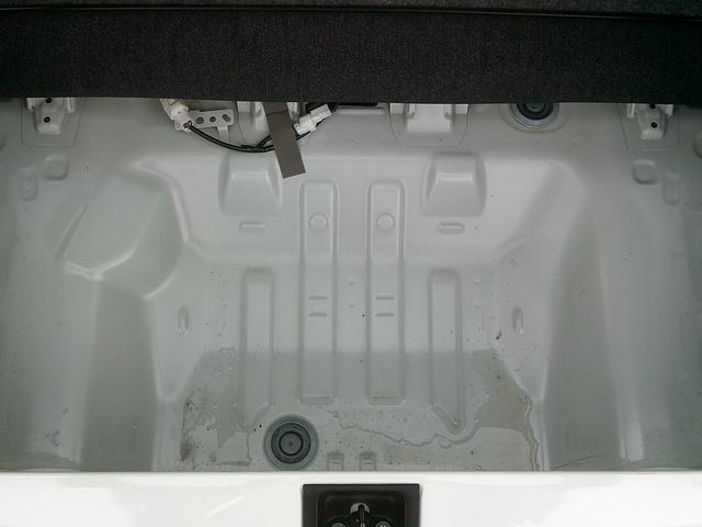 アルト Ｌ　展示準備中車両です。最寄りの当社の店舗へ回送が出来ます。輸送費用のご負担は発生しません。Ｌ　バックアイカメラ付ディスプレイオーディオ装着車　デュアルカメラブレーキサポート　キーレスエントリー（24枚目）