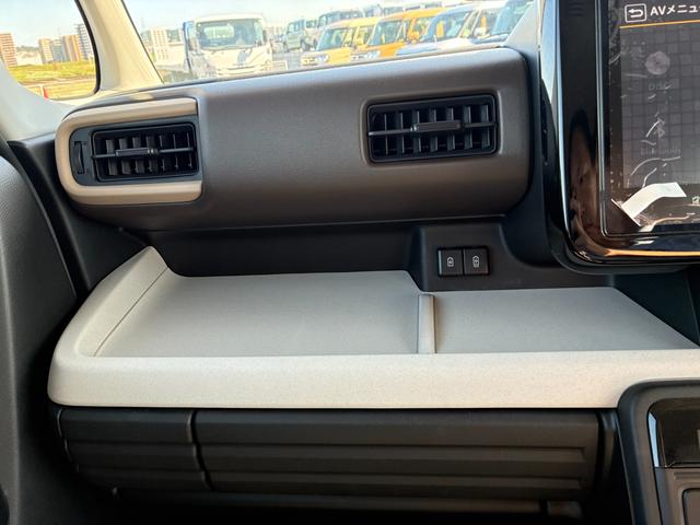 スペーシア HYBRID X ナビ 全方位カメラ 両側電動スライドドア バックカメラ オートライト Bluetooth 純正ナビ プッシュスタート シートヒーター オートエアコン スズキセーフティーサポート アイドリングストップ 横滑り防止機能 衝突安全ボディ(29枚目)