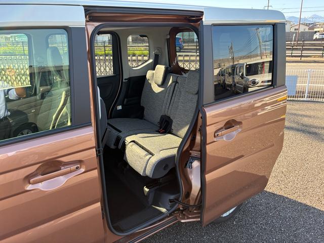 スペーシア HYBRID X ナビ 全方位カメラ 両側電動スライドドア バックカメラ オートライト Bluetooth 純正ナビ プッシュスタート シートヒーター オートエアコン スズキセーフティーサポート アイドリングストップ 横滑り防止機能 衝突安全ボディ(36枚目)