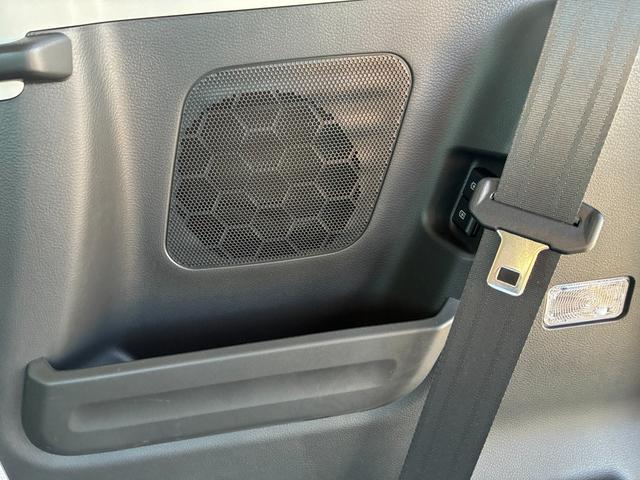 スペーシア HYBRID X ナビ 全方位カメラ 両側電動スライドドア バックカメラ オートライト Bluetooth 純正ナビ プッシュスタート シートヒーター オートエアコン スズキセーフティーサポート アイドリングストップ 横滑り防止機能 衝突安全ボディ(49枚目)