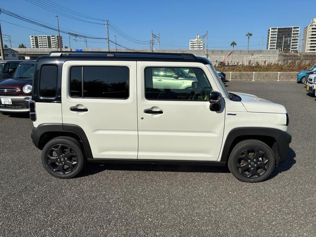 ハスラー タフワイルドターボ 3型 前後衝突被害軽減B アイドリングS オートライト プッシュスタート シートヒーター オートエアコン スズキセーフティーサポート アイドリングストップ 横滑り防止機能 衝突安全ボディ 盗難防止システム(4枚目)