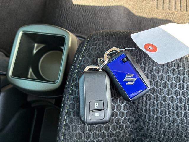 ハスラー タフワイルドターボ 3型 前後衝突被害軽減B アイドリングS オートライト プッシュスタート シートヒーター オートエアコン スズキセーフティーサポート アイドリングストップ 横滑り防止機能 衝突安全ボディ 盗難防止システム(21枚目)