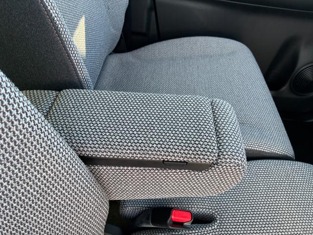 ワゴンRスマイル HYBRID X 3型 両側電動スライドドア アイドリングS オートライト スライドドア プッシュスタート スズキセーフティーサポート アイドリングストップ 横滑り防止機能 衝突安全ボディ 盗難防止システム(32枚目)