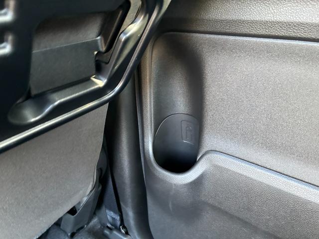 スペーシア HYBRID X 前後衝突被害軽減ブレーキ 両側PSD オートライト スライドドア プッシュスタート シートヒーター オートエアコン スズキセーフティーサポート アイドリングストップ 横滑り防止機能 衝突安全ボディ 盗難防止システム(38枚目)