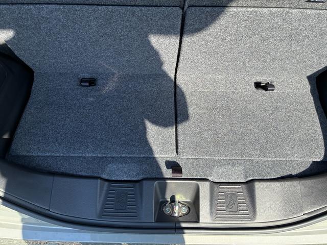 スペーシア HYBRID X 前後衝突被害軽減ブレーキ 両側PSD オートライト スライドドア プッシュスタート シートヒーター オートエアコン スズキセーフティーサポート アイドリングストップ 横滑り防止機能 衝突安全ボディ 盗難防止システム(47枚目)