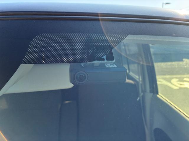 アルトラパン Ｆリミテッド　ナビ　バックカメラ　Ｂｌｕｅｔｏｏｔｈ　ＥＴＣ　バックカメラ　オートライト　Ｂｌｕｅｔｏｏｔｈ　純正ナビ　プッシュスタート　シートヒーター　オートエアコン　スズキセーフティーサポート　アイドリングストップ　横滑り防止機能　衝突安全ボディ　ドラレコ（10枚目）