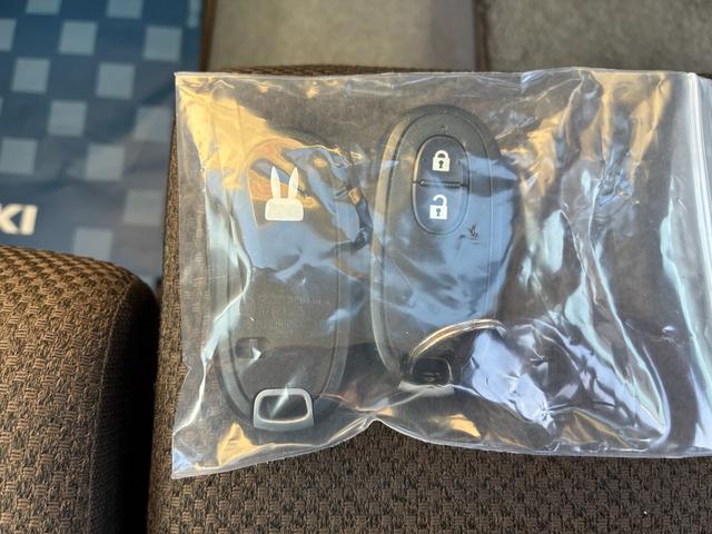 アルトラパン Ｆリミテッド　ナビ　バックカメラ　Ｂｌｕｅｔｏｏｔｈ　ＥＴＣ　バックカメラ　オートライト　Ｂｌｕｅｔｏｏｔｈ　純正ナビ　プッシュスタート　シートヒーター　オートエアコン　スズキセーフティーサポート　アイドリングストップ　横滑り防止機能　衝突安全ボディ　ドラレコ（30枚目）