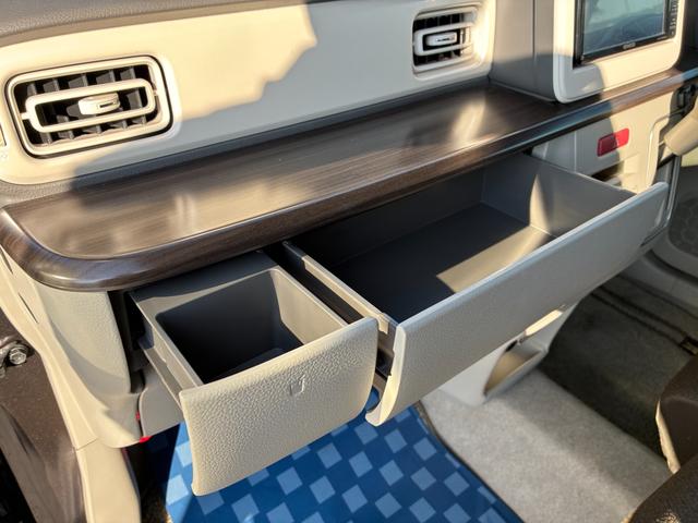 アルトラパン Ｆリミテッド　ナビ　バックカメラ　Ｂｌｕｅｔｏｏｔｈ　ＥＴＣ　バックカメラ　オートライト　Ｂｌｕｅｔｏｏｔｈ　純正ナビ　プッシュスタート　シートヒーター　オートエアコン　スズキセーフティーサポート　アイドリングストップ　横滑り防止機能　衝突安全ボディ　ドラレコ（37枚目）