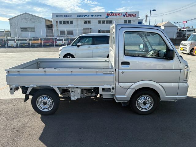 キャリイトラック ＫＣエアコン・パワステ　７型　衝突被害軽減Ｂ　アイドリングＳ　オートライト　スズキセーフティーサポート　アイドリングストップ　横滑り防止機能　衝突安全ボディ　キーレスエントリー　４ＷＤ（4枚目）
