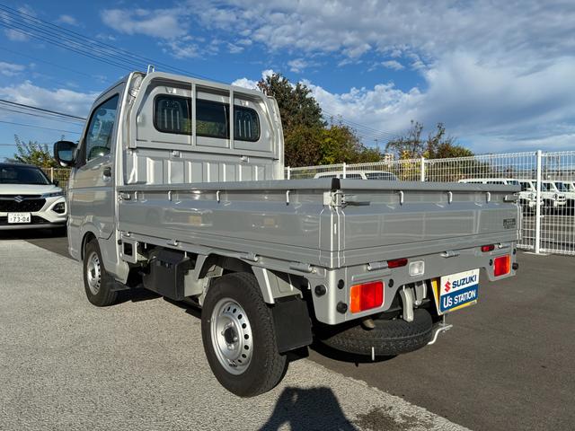 キャリイトラック ＫＣエアコン・パワステ　７型　衝突被害軽減Ｂ　アイドリングＳ　オートライト　スズキセーフティーサポート　アイドリングストップ　横滑り防止機能　衝突安全ボディ　キーレスエントリー　４ＷＤ（7枚目）