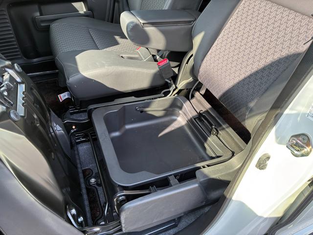 スペーシアカスタム カスタム　ＨＹＢＲＩＤ　ＸＳ　３型　純正ナビ　全方位カメラ　ドライブレコーダー　バックカメラ　オートライト　Ｂｌｕｅｔｏｏｔｈ　スライドドア　純正ナビ　プッシュスタート　シートヒーター　オートエアコン　ＥＴＣ　スズキセーフティーサポート　アイドリングストップ（40枚目）