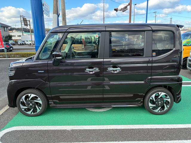 スペーシアカスタム カスタム　ＨＹＢＲＩＤ　ＸＳ　ナビ　全方位カメラ　両側ＰＳＤ　バックカメラ　オートライト　Ｂｌｕｅｔｏｏｔｈ　スライドドア　純正ナビ　プッシュスタート　シートヒーター　オートエアコン　スズキセーフティーサポート　アイドリングストップ　横滑り防止機能（8枚目）