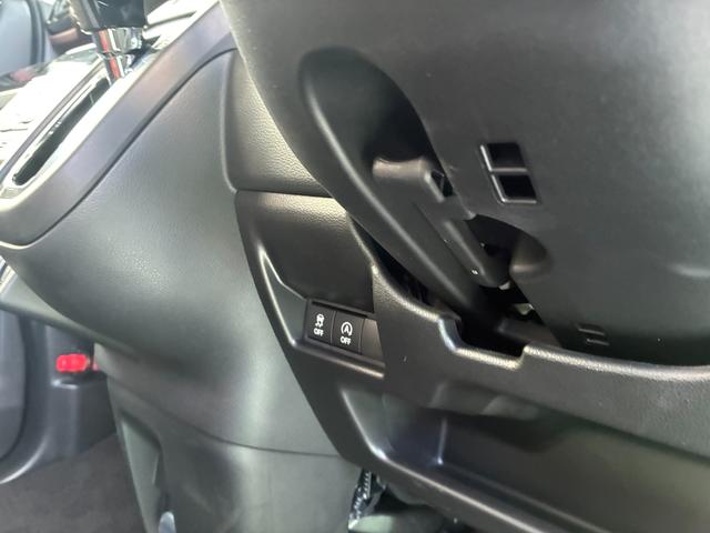 スペーシアカスタム カスタム　ＨＹＢＲＩＤ　ＸＳ　ナビ　全方位カメラ　両側ＰＳＤ　バックカメラ　オートライト　Ｂｌｕｅｔｏｏｔｈ　スライドドア　純正ナビ　プッシュスタート　シートヒーター　オートエアコン　スズキセーフティーサポート　アイドリングストップ　横滑り防止機能（32枚目）